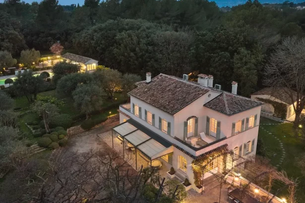 Fransiyada hashamatli villa 4 million dollarga sotuvga qo‘yildi