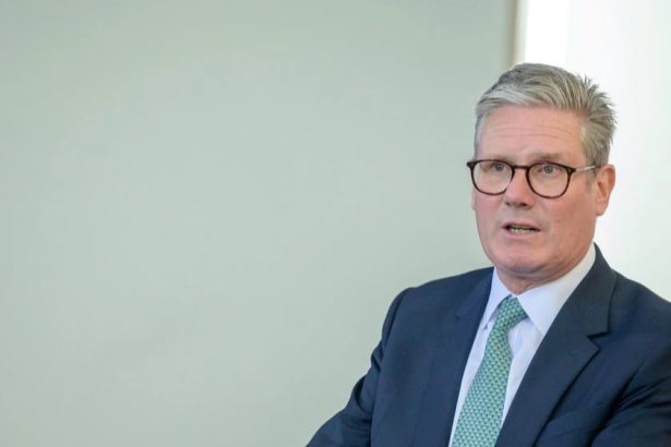 Kir Starmer bosh vazirlikdan ketishini e’lon qildi